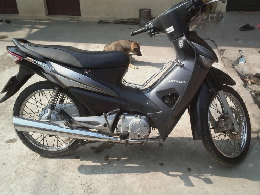 Honda Wave S 100 sở hữu thiết kế nhỏ gọn và bền bỉ