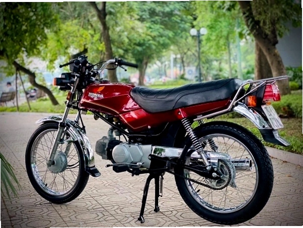 Honda Win 100 phiên bản gốc Indonesia