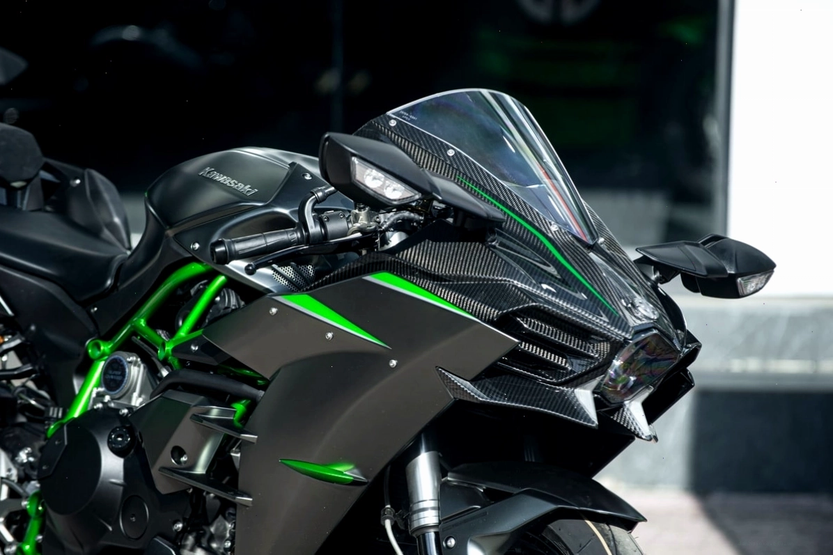Kawasaki Ninja H2 - Biểu tượng tốc độ