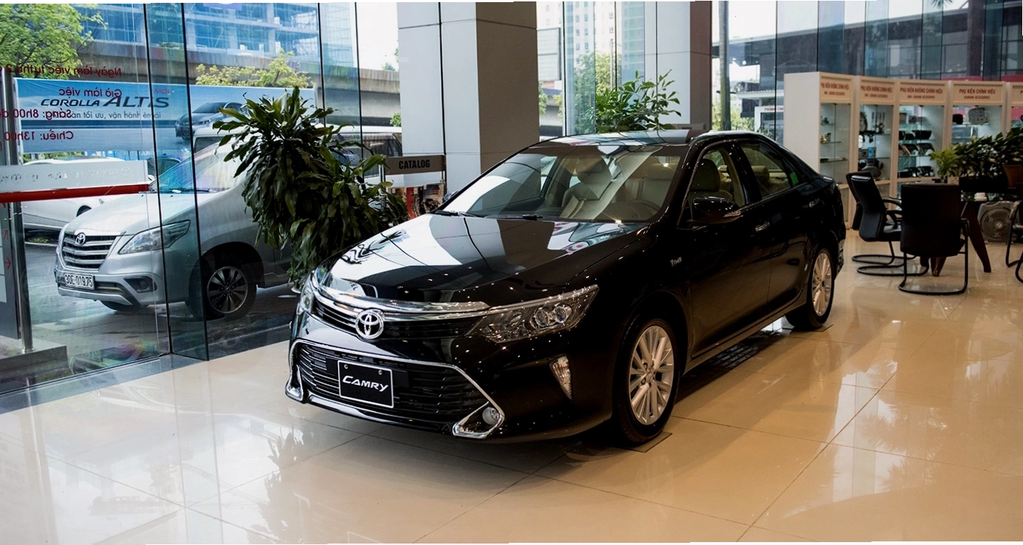Không gian hàng ghế sau của Toyota Camry 2017