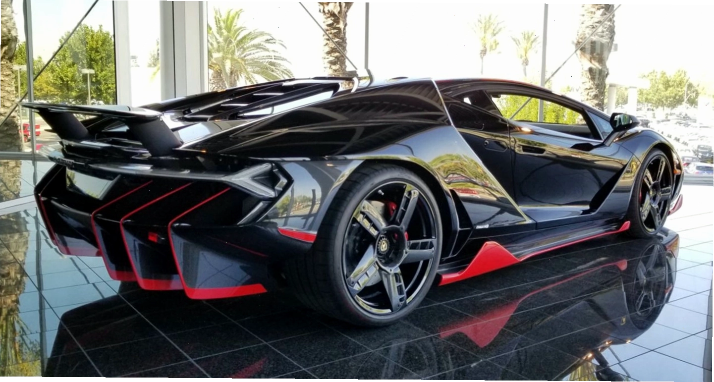 Lamborghini Centenario rao bán trên thị trường xe cũ