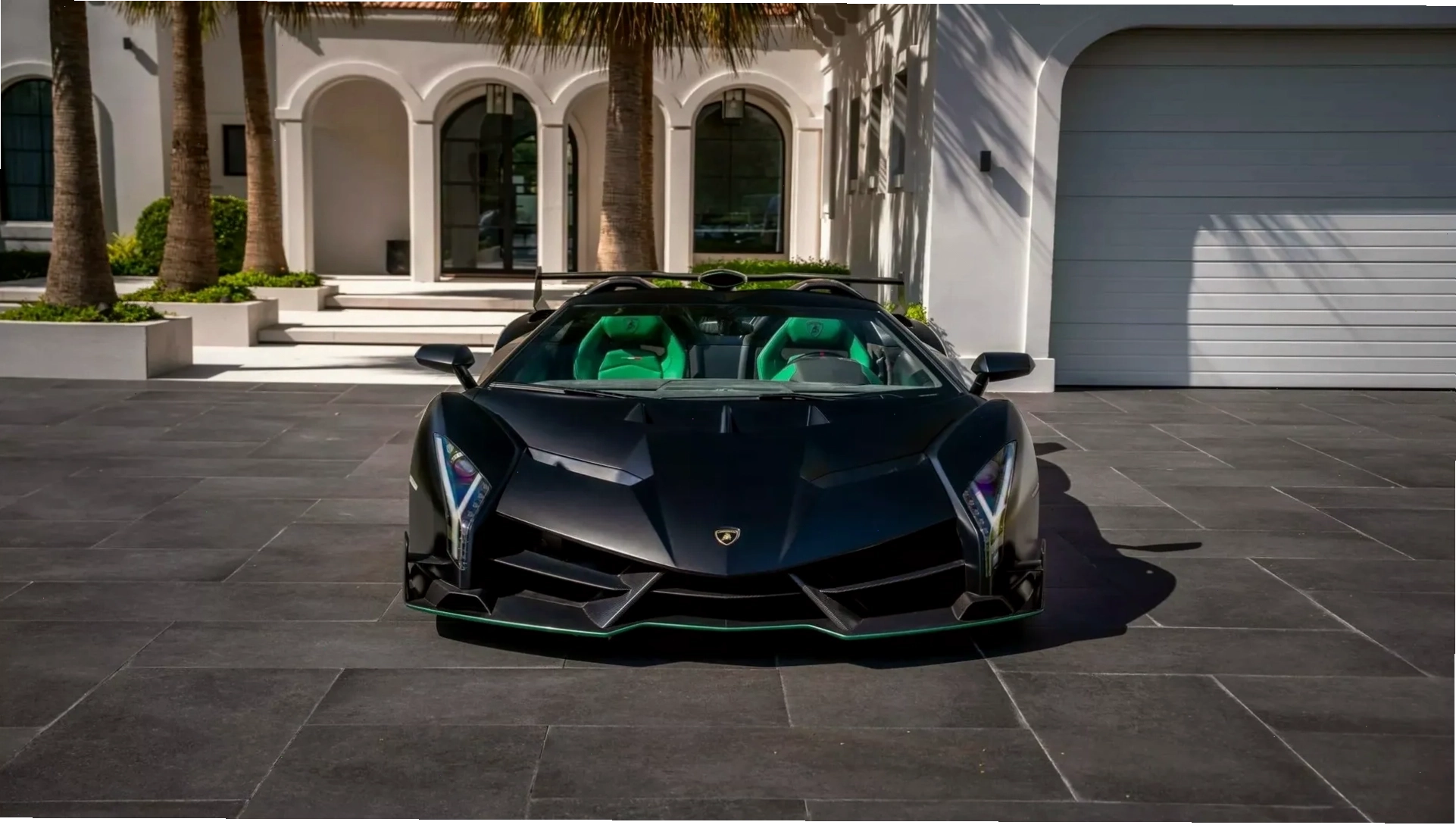 Lamborghini Huracan - siêu xe thể thao với thiết kế ấn tượng