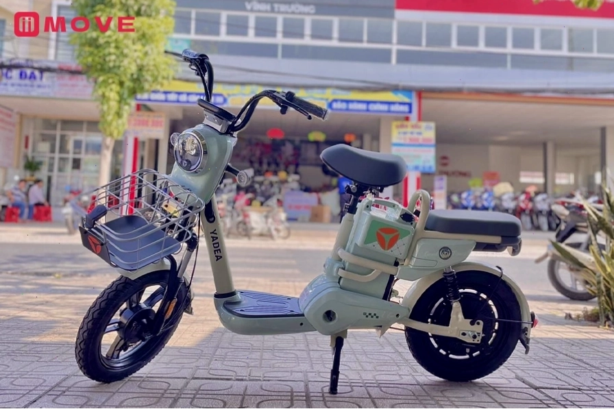 Mẫu xe đạp điện YADEA IGO với thiết kế nhỏ gọn, màu sắc tươi sáng