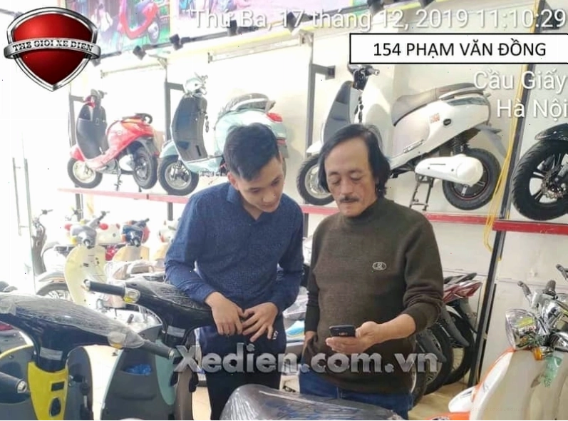 Nghệ sĩ Giang Còi tin tưởng sản phẩm tại Thế Giới Xe Điện