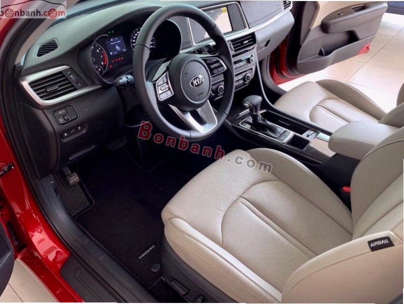 Nội thất Kia Optima 2021 với nhiều trang bị hiện đại
