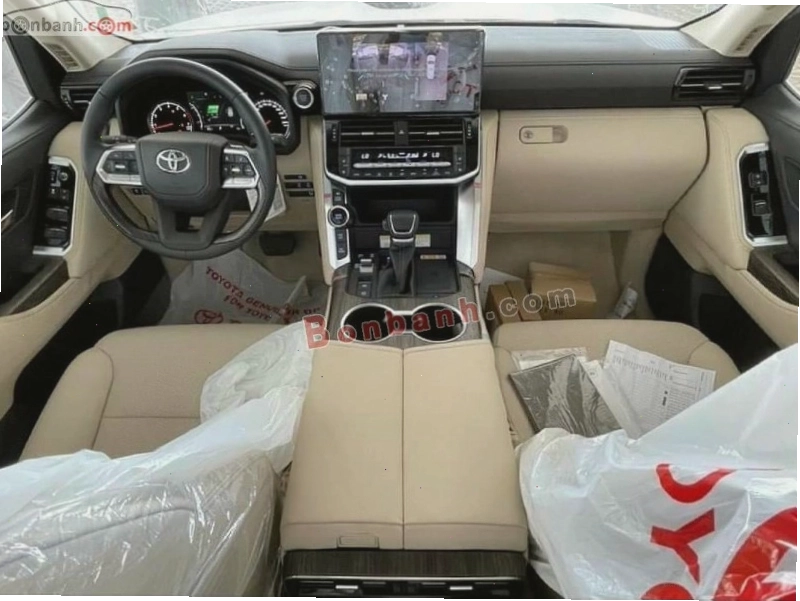 Nội thất sang trọng và tiện nghi của Toyota Land Cruiser 2026
