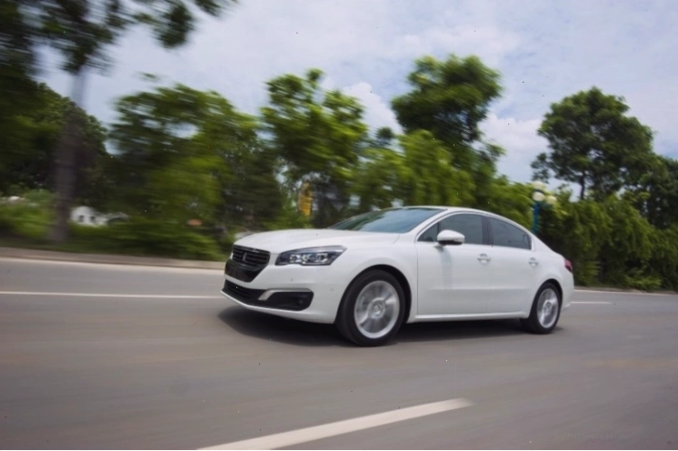 Peugeot 508 SW - Phiên bản wagon đa dụng
