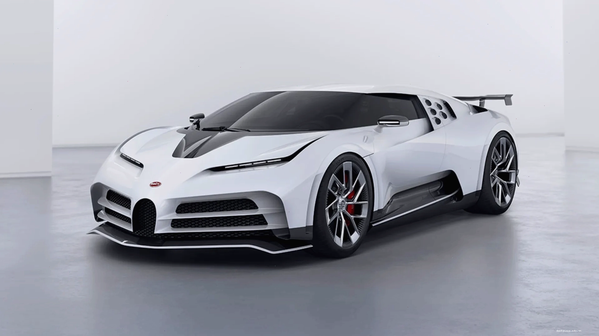 Siêu xe Bugatti Centodieci, một trong những chiếc xe đắt nhất thế giới