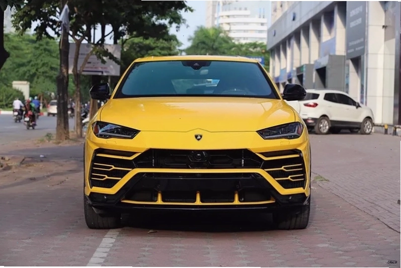 Siêu xe Lamborghini Urus thiết kế mạnh mẽ