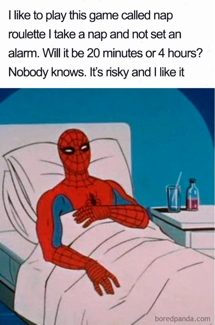 Spider-Man trong giường với chú thích hài hước về thói quen ngủ mạo hiểm
