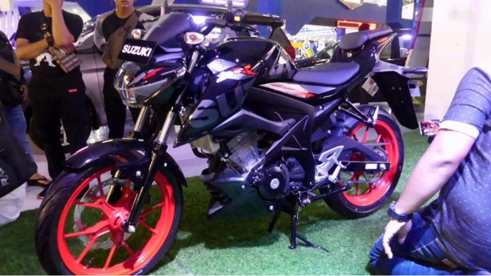 Suzuki GSX S150 độ phong cách