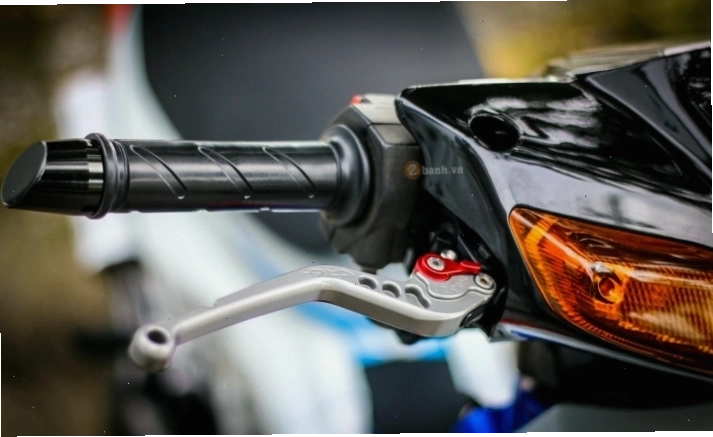 Suzuki Satria 2000 độ phong cách drag