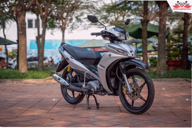 Tem xe và màu sơn ấn tượng trên Yamaha Jupiter Fi