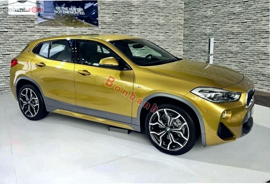 Thân xe BMW X2 2026 với thiết kế coupe thể thao