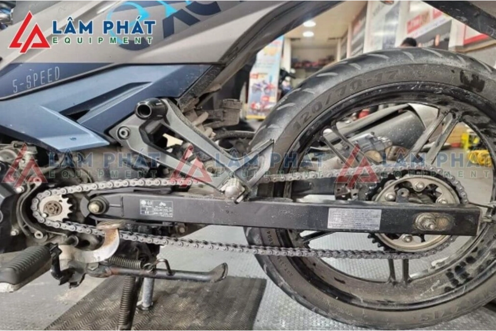 Thay dây sên xe máy bao nhiêu tiền: Hướng dẫn chi tiết