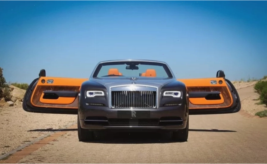 Thiết kế đầu xe Rolls-Royce Dawn với lưới tản nhiệt Pantheon đặc trưng