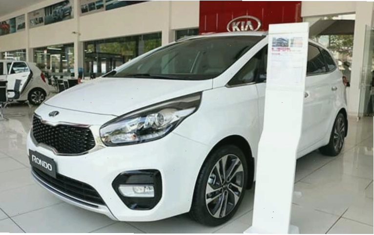Thiết kế thân xe Kia Rondo 2019