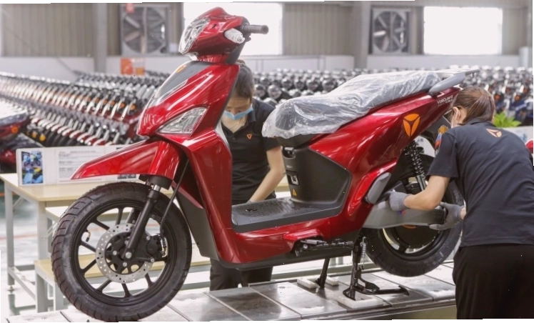 Thiết kế tổng thể của Yadea Voltguard với các đường nét góc cạnh