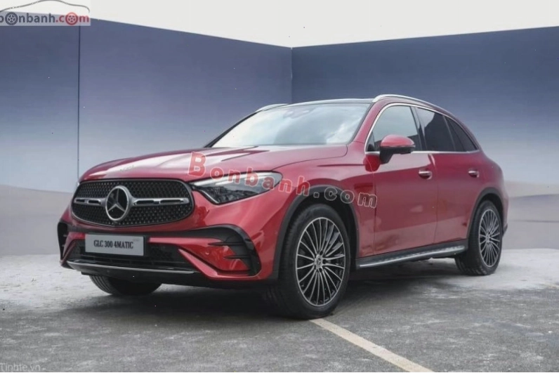 Tổng quan xe Mercedes-Benz GLC 300 4Matic 2026