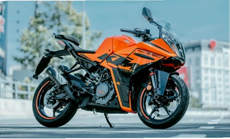 Tổng thể thiết kế KTM RC 390 NG 2026