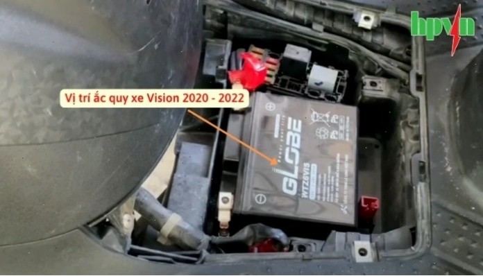 Vị trí bình ắc quy xe Honda Vision đời mới