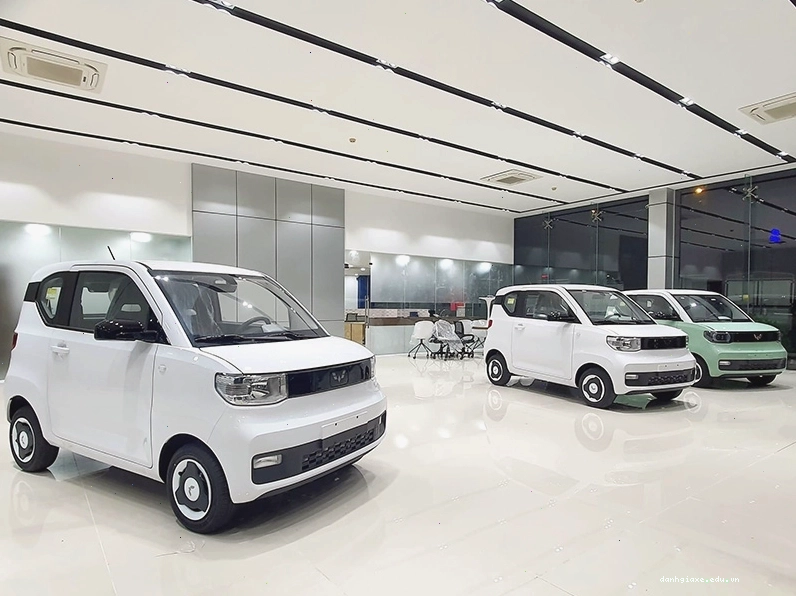 Wuling Mini EV LV1 màu trắng là lựa chọn xe điện phù hợp với người mệnh Kim và Thủy