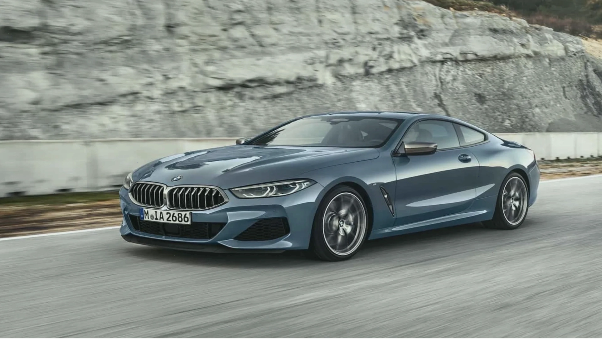 Xe BMW đắt nhất thế giới - sự kết hợp hoàn hảo giữa hiệu suất và sang trọng