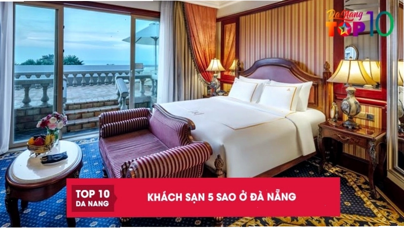Xe cứu hộ đang di chuyển trên đường cao tốc Đà Nẵng