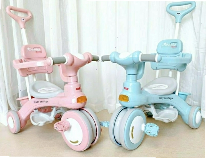 Xe đạp 3 bánh có cần đẩy cho bé