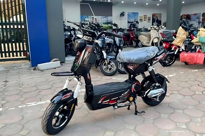Xe đạp điện M133 Grant sở hữu mức giá phù hợp với học sinh, sinh viên