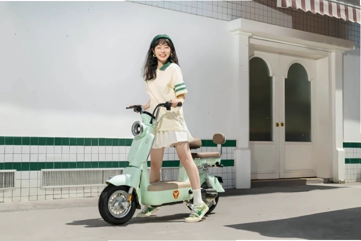 Xe đạp điện Yadea I8 nhỏ gọn v&agrave; thanh lịch