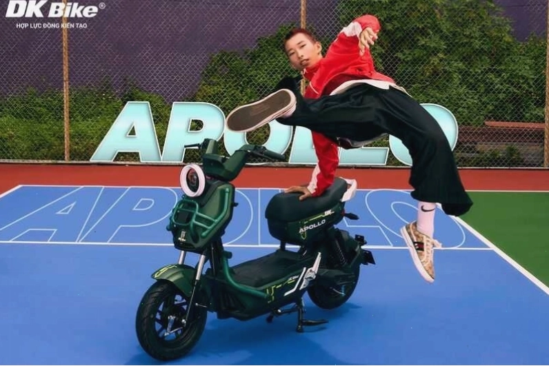 Xe điện DK Apollo 5, một mẫu xe có kích thước lớn hơn