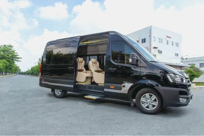 Xe Limousine là gì, định nghĩa và đặc điểm chi tiết