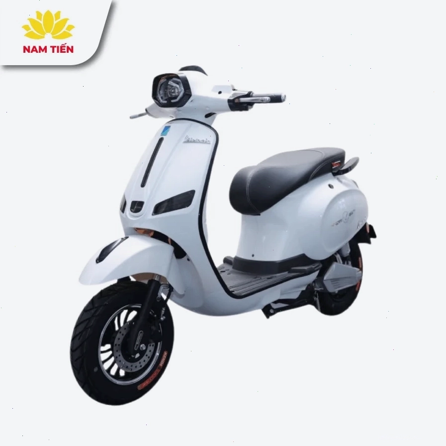 Xe máy điện Victoria V38 màu trắng tinh khôi