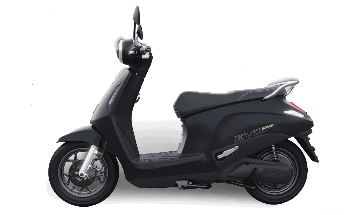 Xe máy điện VinFast Evo Grand 2026 với màu sơn bóng bẩy