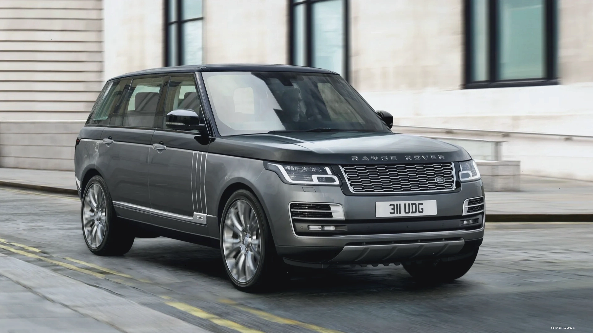 Xe sang Range Rover SVAutobiography