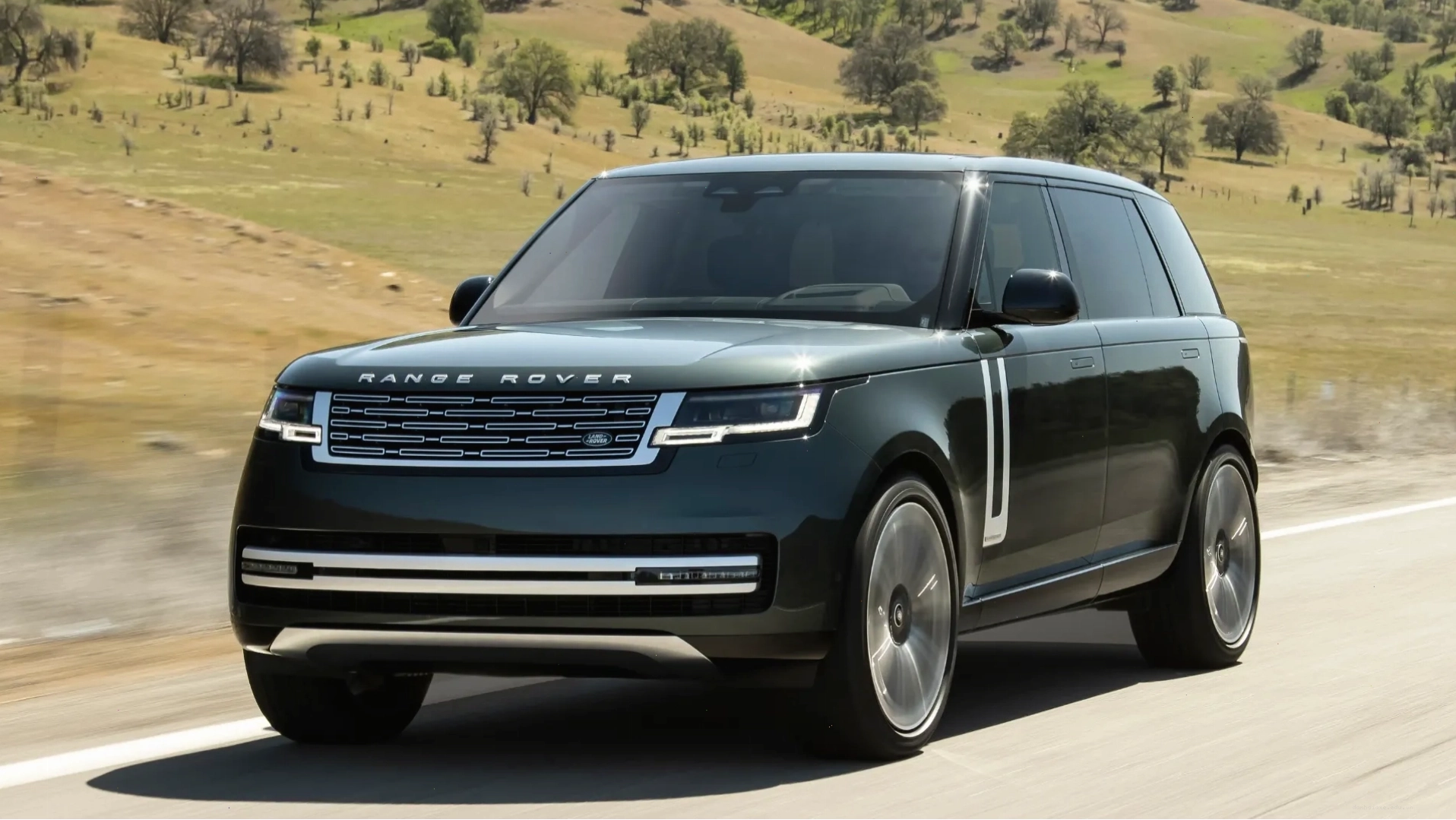 Xe SUV hạng sang với thiết kế mạnh mẽ và tiện nghi