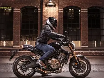 Honda CB650R - Đánh giá chi tiết, giá cả và tính năng nổi bật