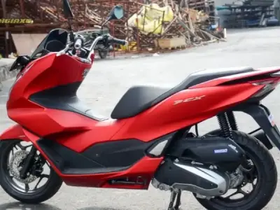 Giá bán Honda PCX ehev tại Việt Nam có đáng để mua không?