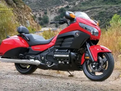 Bộ ảnh xe Honda Goldwing chất lượng cao bạn không nên bỏ qua