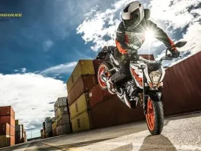 Kho ảnh xe KTM Duke 200 HD cho các tín đồ của dòng xe thể thao