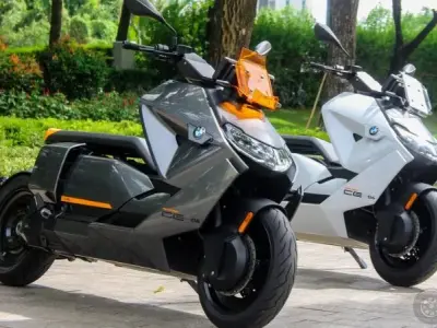 BMW CE04 - Xe máy điện BMW đầu tiên ra mắt tại Việt Nam