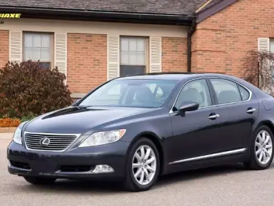 Kho tàng 150+ hình ảnh xe Lexus LS460 đỉnh cao nhất hiện nay
