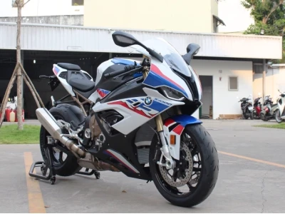 BMW S 1000 RR 2026: Đánh giá chi tiết và thông số kỹ thuật