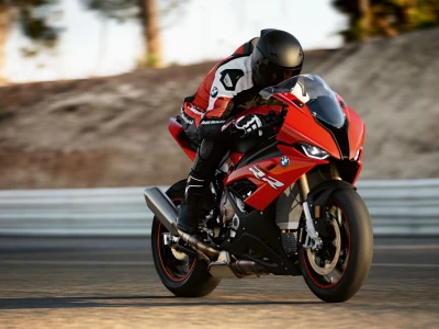 BMW S1000RR 2020: Đánh giá chi tiết và những nâng cấp đáng chú ý