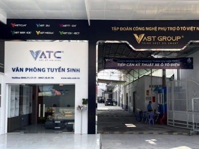 Động cơ Tiếng Anh Là Gì? Khám Phá Từ Vựng Chuyên Ngành Ô Tô 2026