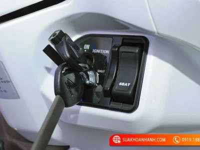 Hướng dẫn chi tiết cách sử dụng chìa khóa xe Vision Smart Key
