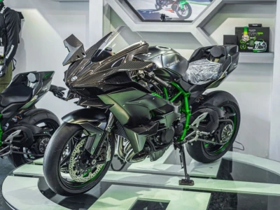 Kawasaki Ninja H2R 2026: Siêu môtô đường đua với sức mạnh kinh hoàng