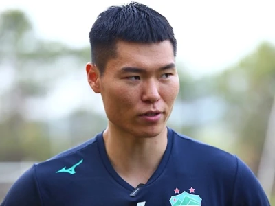 Kim Dong Su gia nhập Muangthong United: Chặng đường mới của trung vệ Hàn Quốc