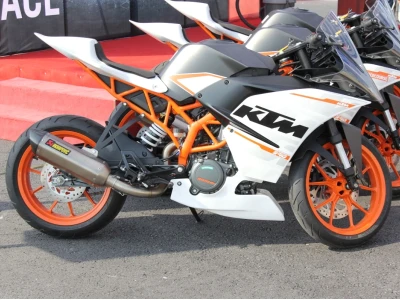 KTM RC 390 NG 2026: Đánh giá chi tiết & giá bán